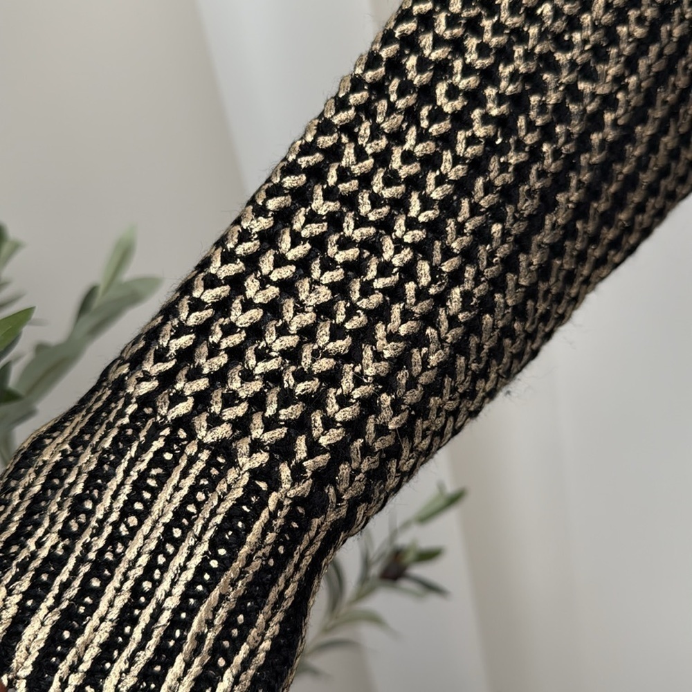 Chic Black and Gold V-Neck Sweater - Picture 4 of 13